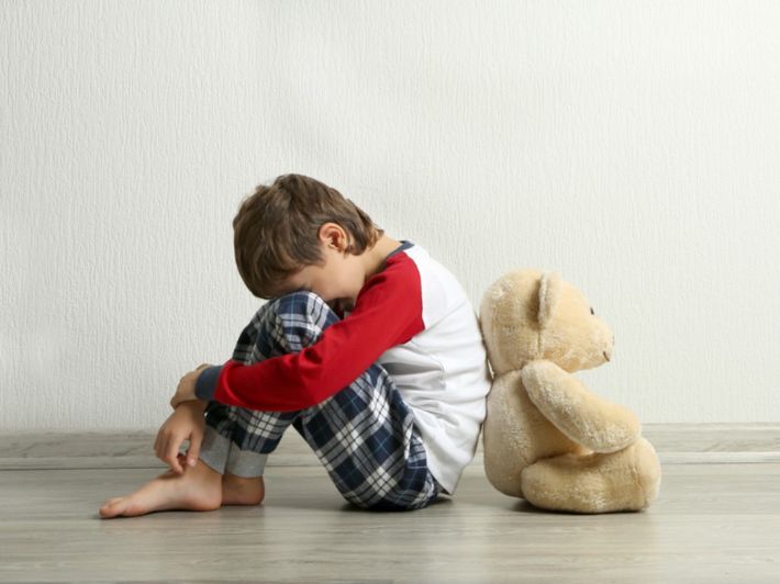 أعراض التوحد المبكرة في الأطفال الرضع من عمر عام إلى عامين